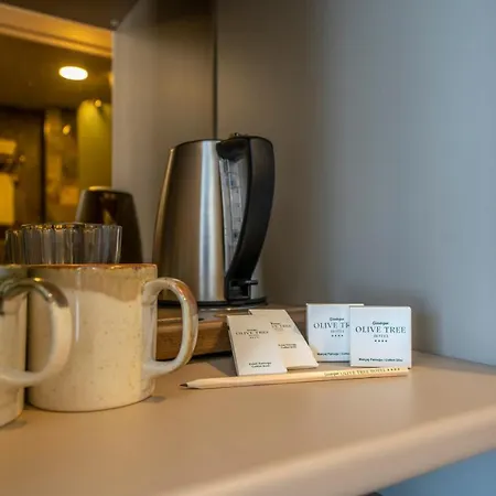 Ξενοδοχείο Olive Tree 4*